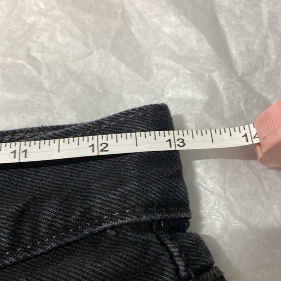 Levis | 501 Black Distressed Denim Shorts - W25 - High Rise - Picture 10 of 11